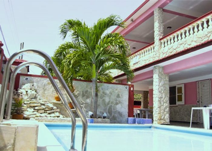villa-bella-en-guanabo-piscina1